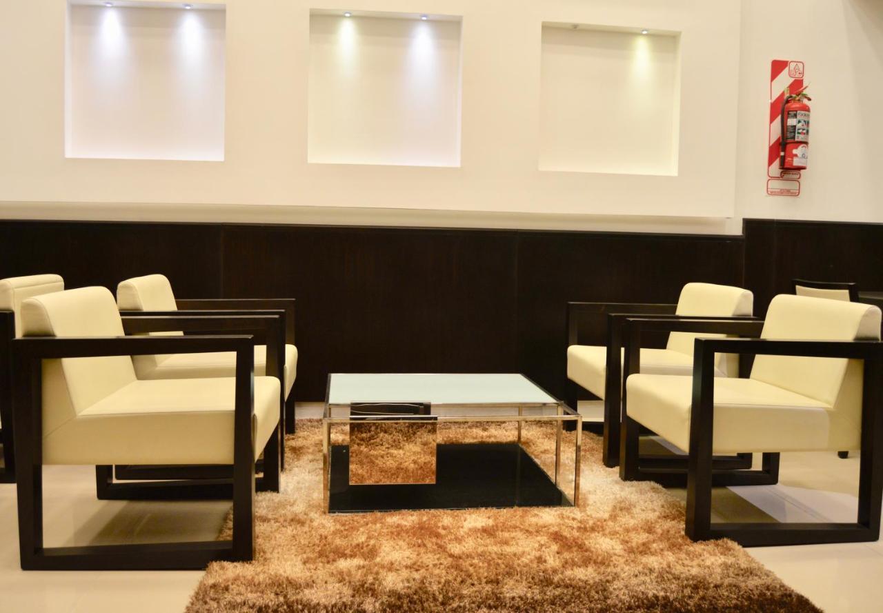 Hotel 6 De Octubre Buenos Aires Eksteriør bilde
